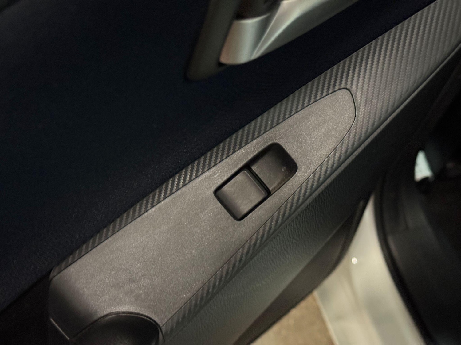 Used Mazda Mazda2 2015 for sale - 76371342: Photo 25