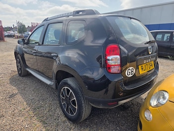 Used Dacia Duster 2017 for sale - 79224537: Photo