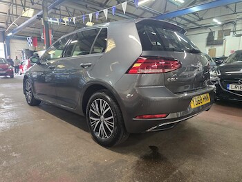 Used Volkswagen Golf 2018 for sale - 78461646: Photo