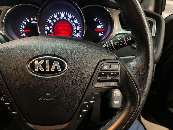 Used Kia Ceed 2015 for sale - 76270127: Photo 27