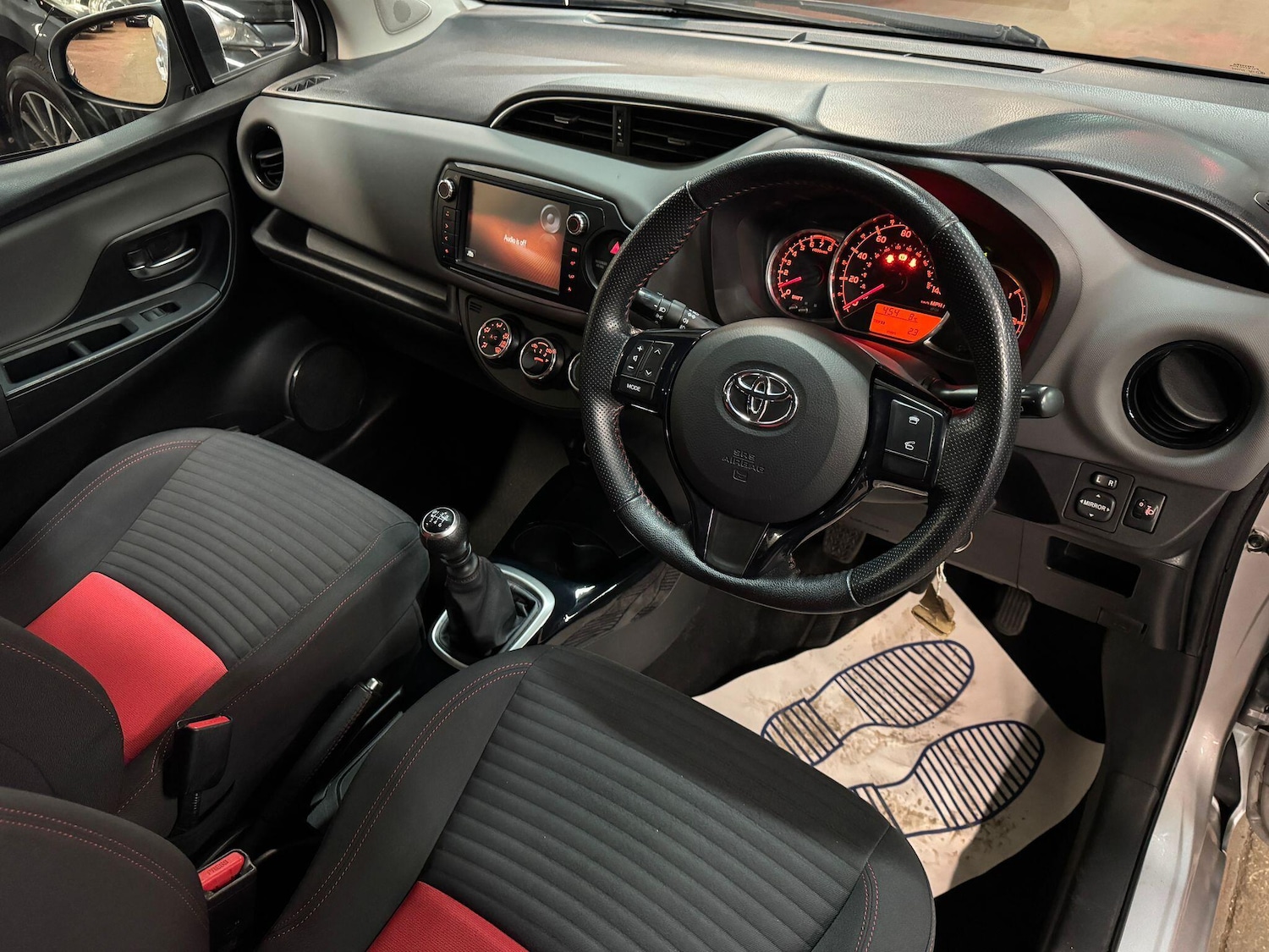 Used Toyota Yaris for sale - 77266767: Photo 12