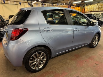 Used Toyota Yaris 2015 for sale - 78636992: Photo