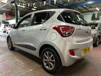 Used Hyundai i10 2014 for sale - 74810300: Photo