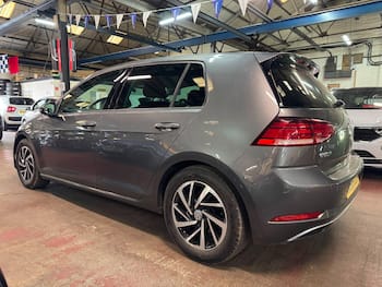 Used Volkswagen Golf 2019 for sale - 79401446: Photo