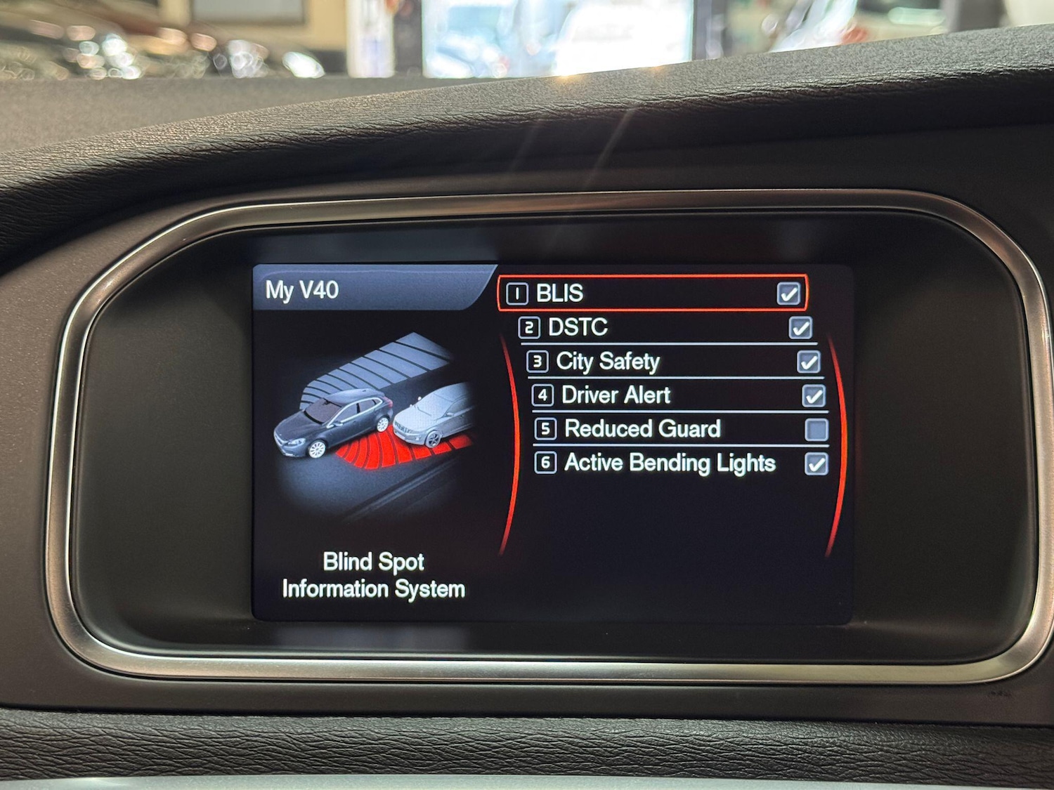 Used Volvo V40 2025 for sale - 77331447: Photo 33