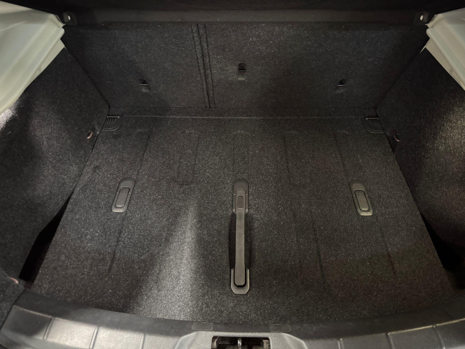 Used Volvo V40 2025 for sale - 77331447: Photo 9