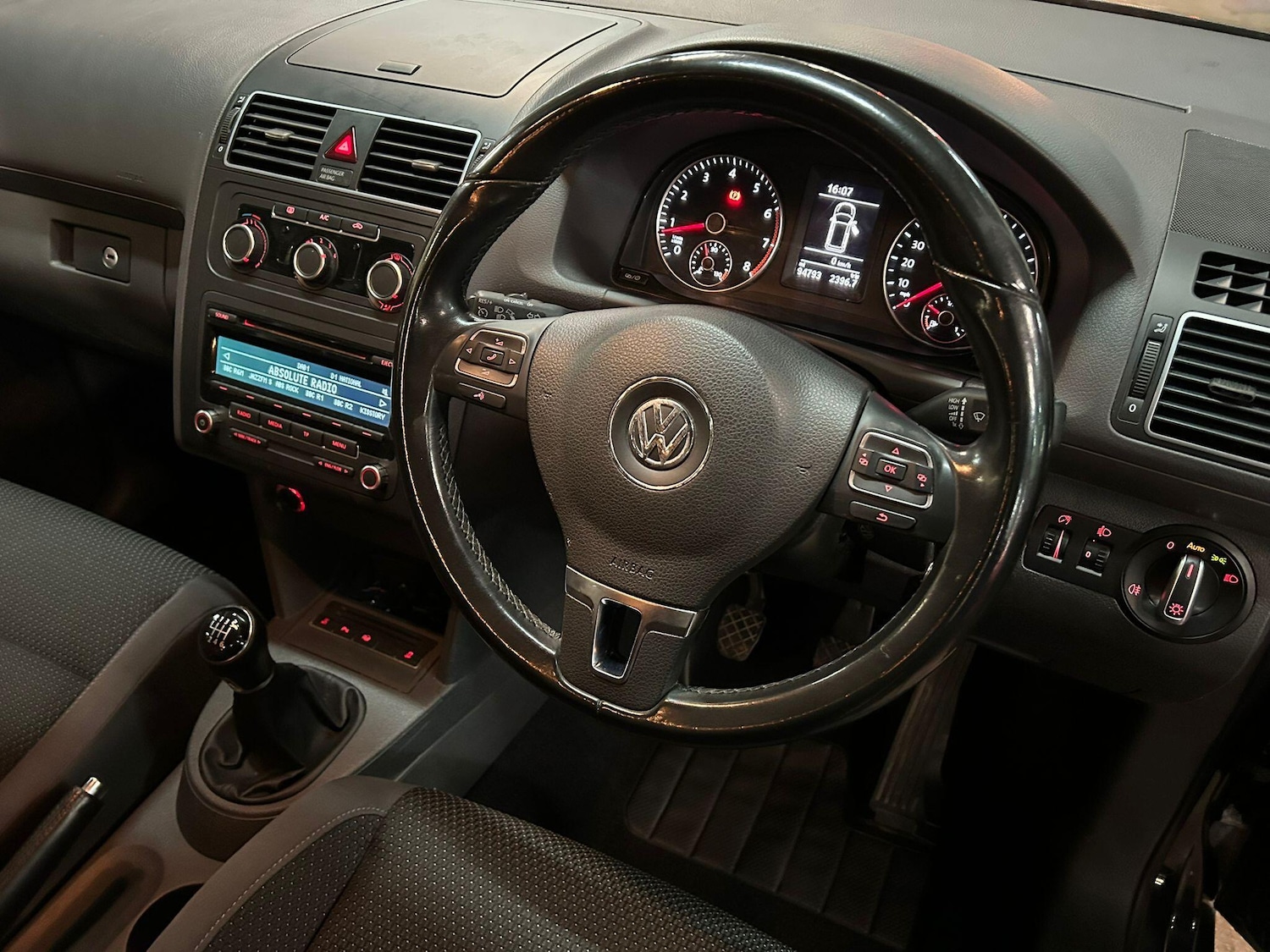 Used Volkswagen Touran 2017 for sale - 77066972: Photo 29