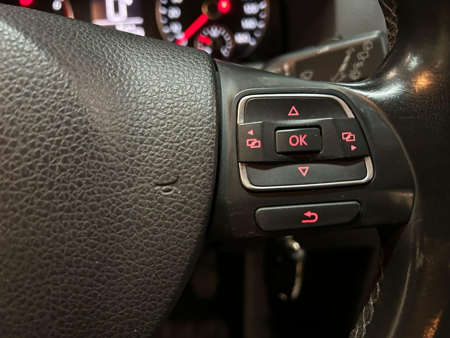 Used Volkswagen Touran 2017 for sale - 77066972: Photo 32