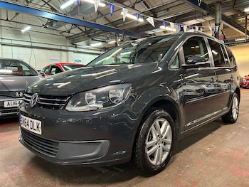 Used Volkswagen Touran 2017 for sale - 77066972: Photo