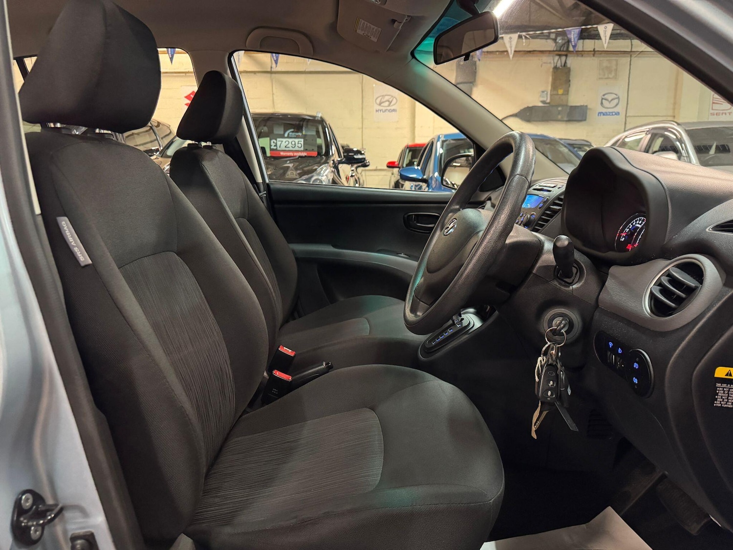 Used Hyundai i10 2013 for sale - 77040829: Photo 11