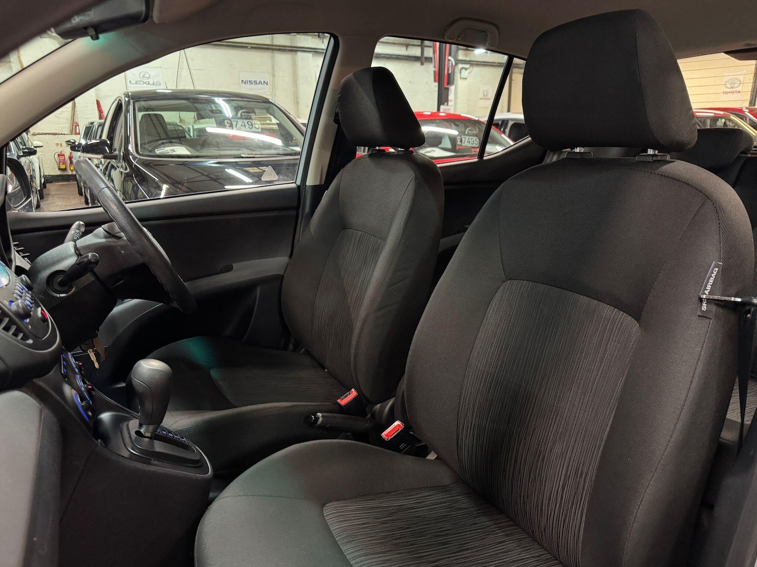 Used Hyundai i10 2013 for sale - 77040829: Photo 16