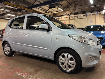 Used Hyundai i10 2013 for sale - 77040829: Photo