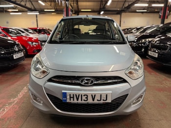 Used Hyundai i10 2013 for sale - 77040829: Photo