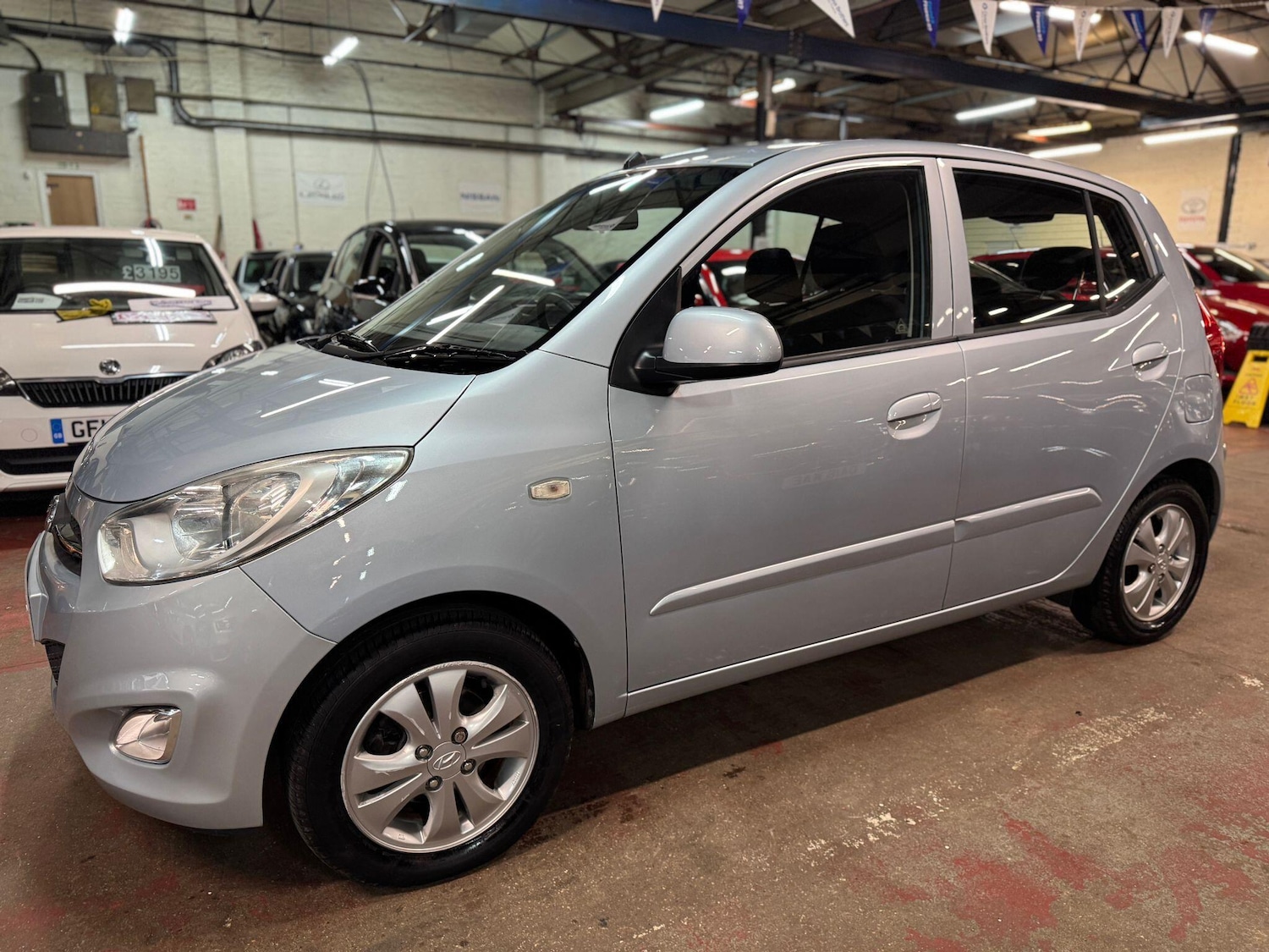Used Hyundai i10 2013 for sale - 77040829: Photo 3