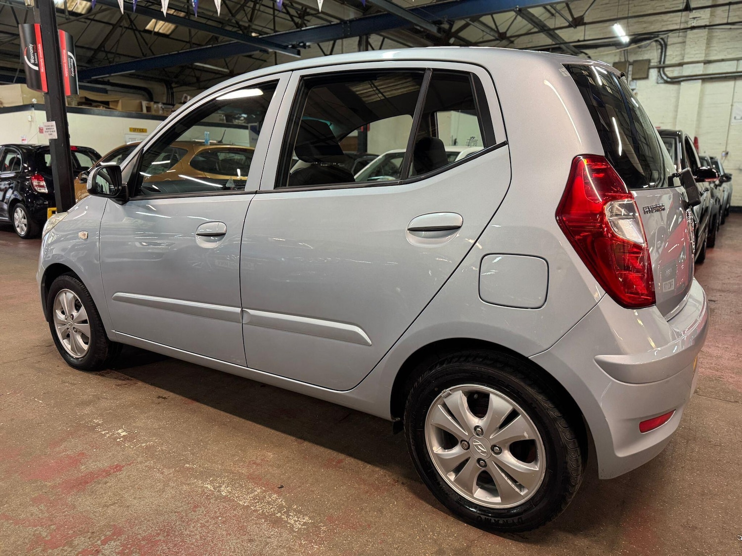 Used Hyundai i10 2013 for sale - 77040829: Photo 4