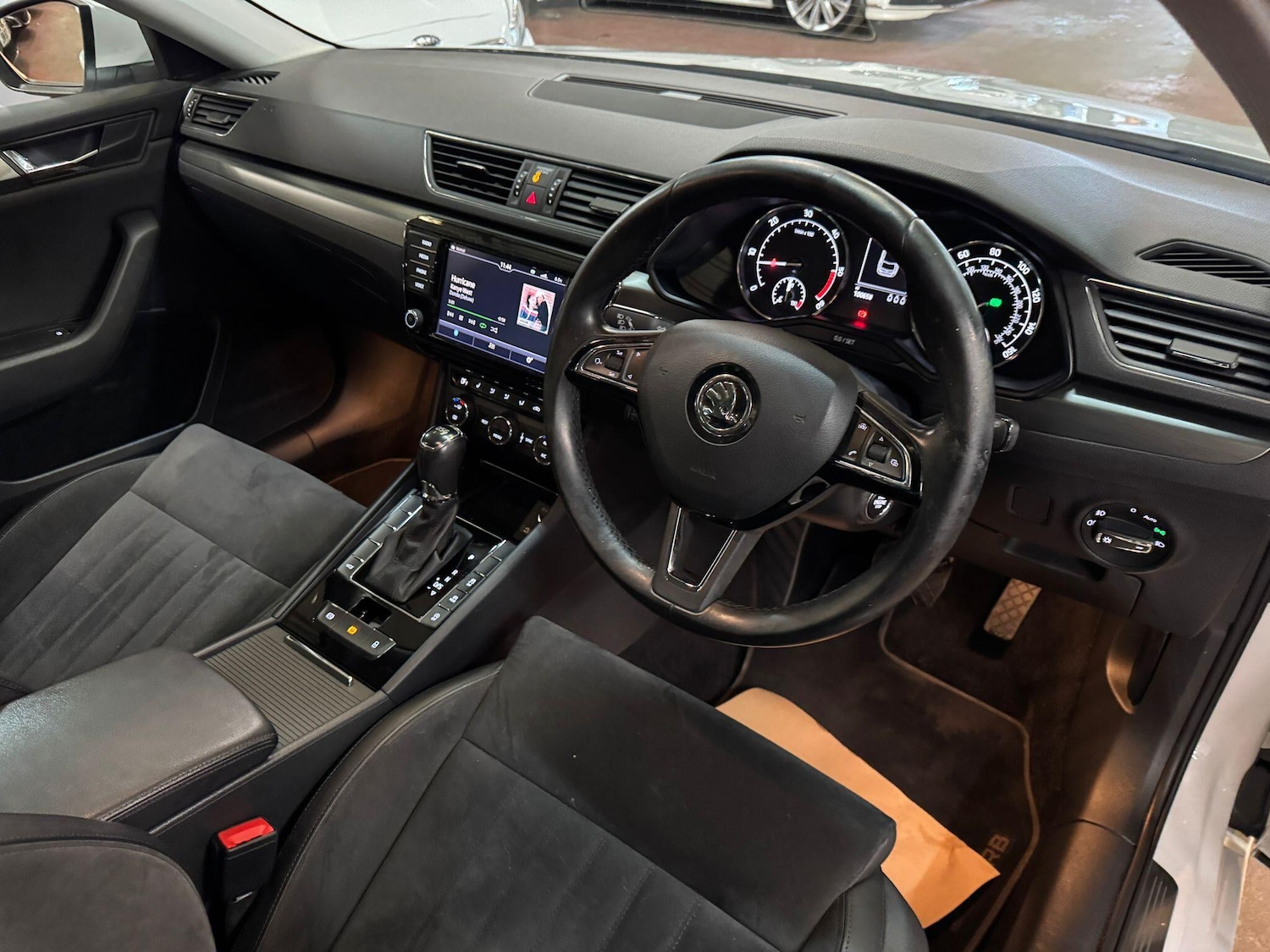 Used Skoda Superb 2015 for sale - 78033725: Photo 12