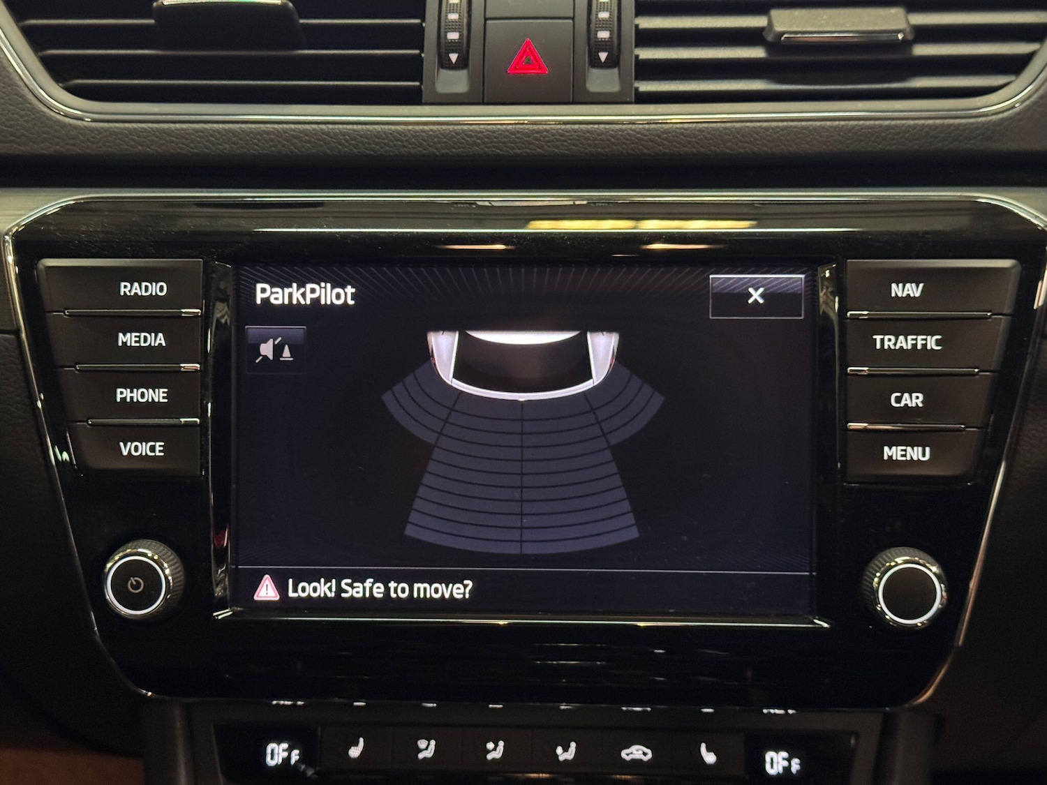 Used Skoda Superb 2015 for sale - 78033725: Photo 29