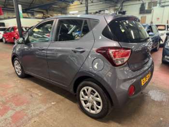 Used Hyundai i10 2018 for sale - 74810502: Photo