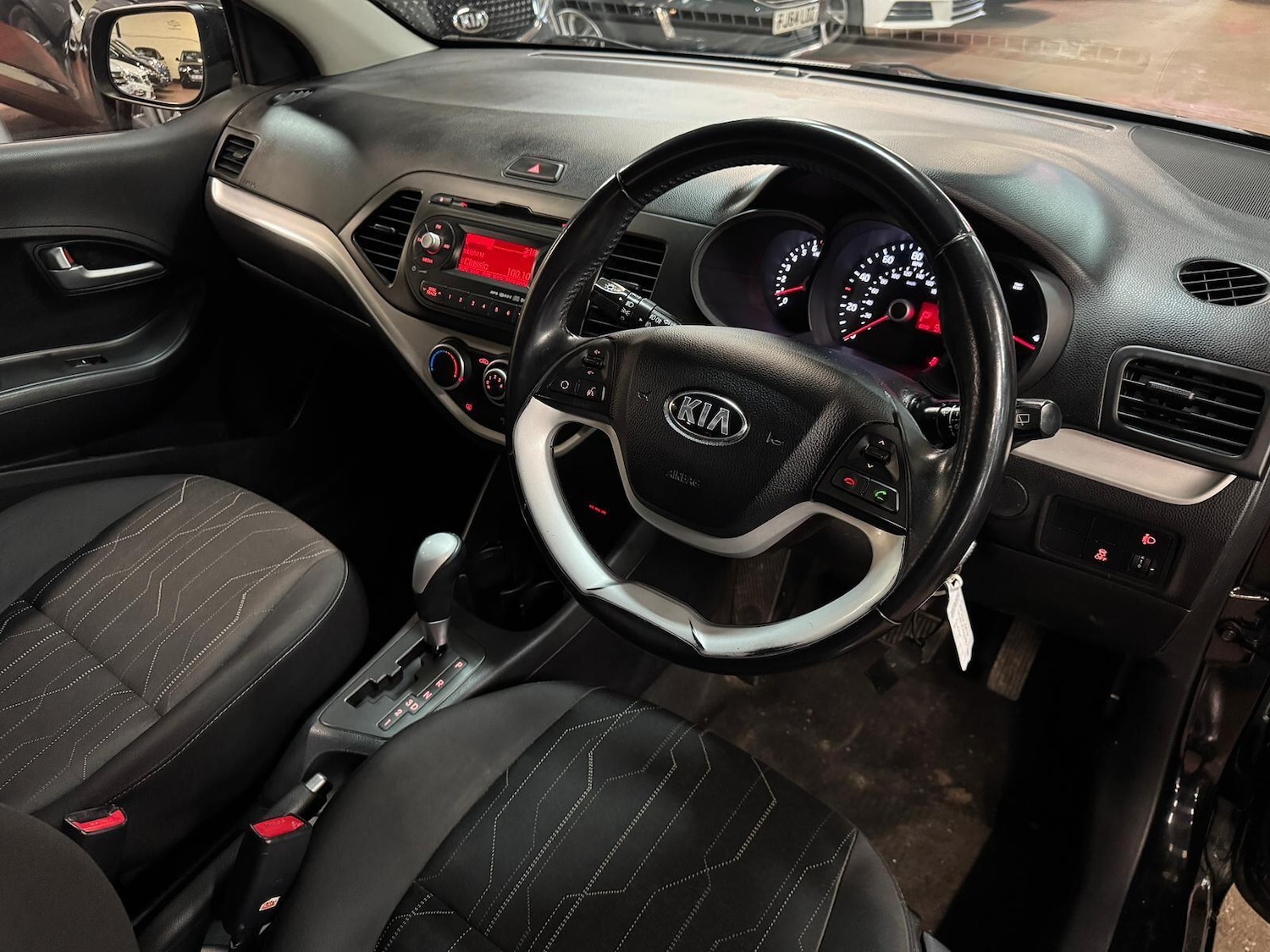 Used Kia Picanto 2014 for sale - 76689352: Photo 12