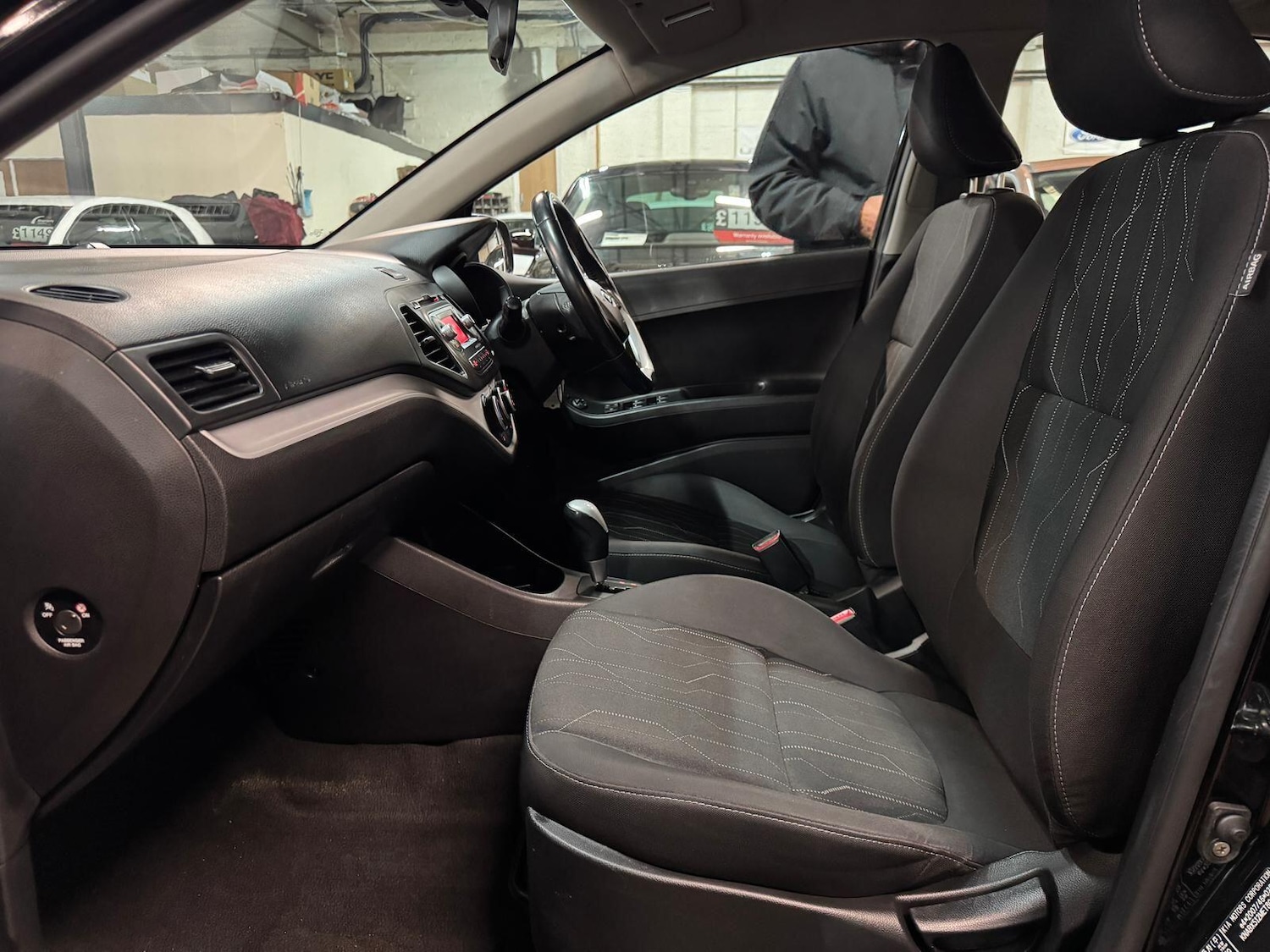 Used Kia Picanto 2014 for sale - 76689352: Photo 14