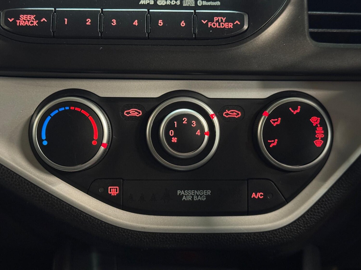 Used Kia Picanto 2014 for sale - 76689352: Photo 33