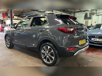 Used Kia Stonic 2023 for sale - 78751680: Photo