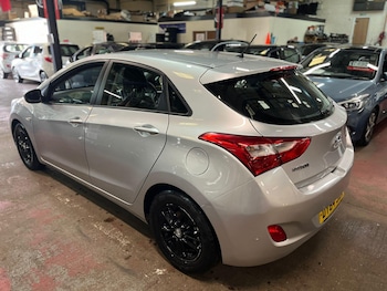 Used Hyundai i30 2014 for sale - 77386801: Photo