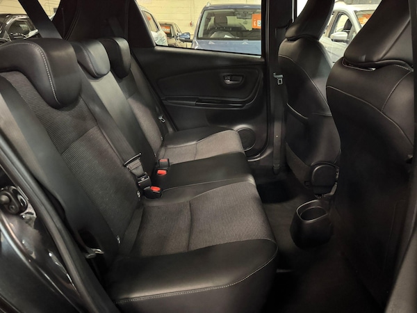 Used Toyota Yaris 2017 for sale - 75402158: Photo 19