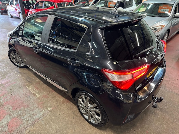 Used Toyota Yaris 2017 for sale - 75402158: Photo 8