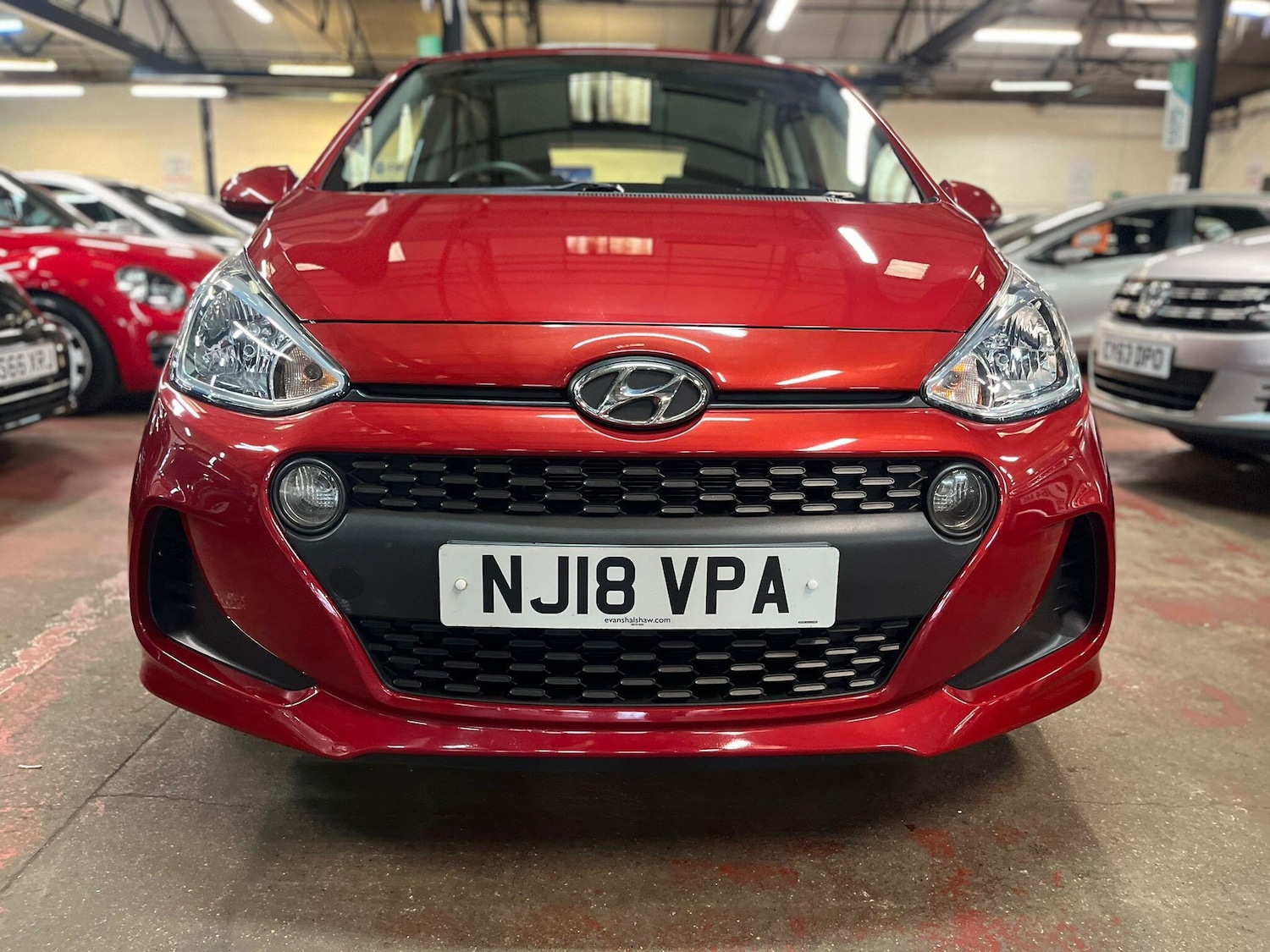 Used Hyundai i10 2018 for sale - 76094553: Photo 2