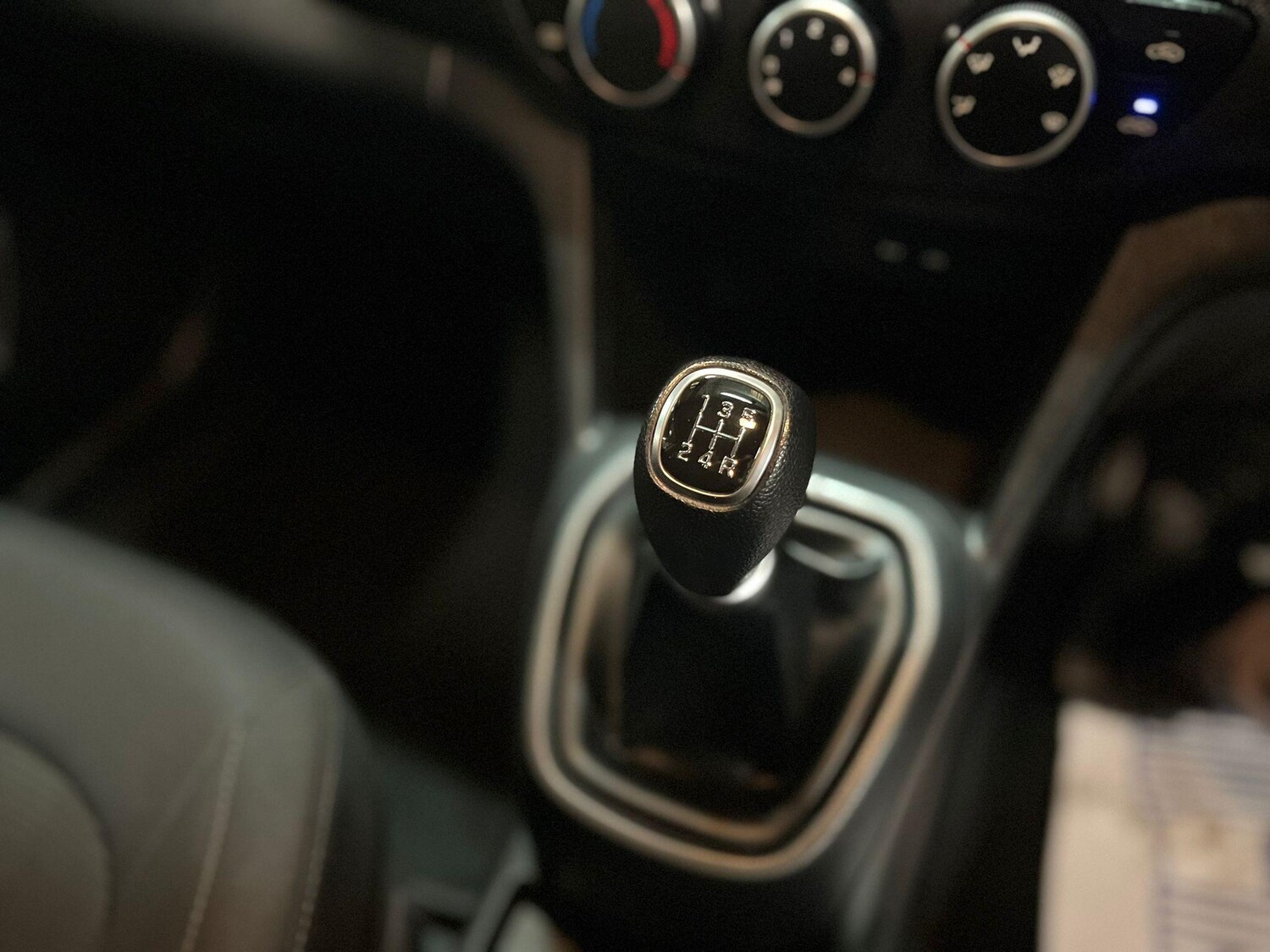 Used Hyundai i10 2018 for sale - 76094553: Photo 33