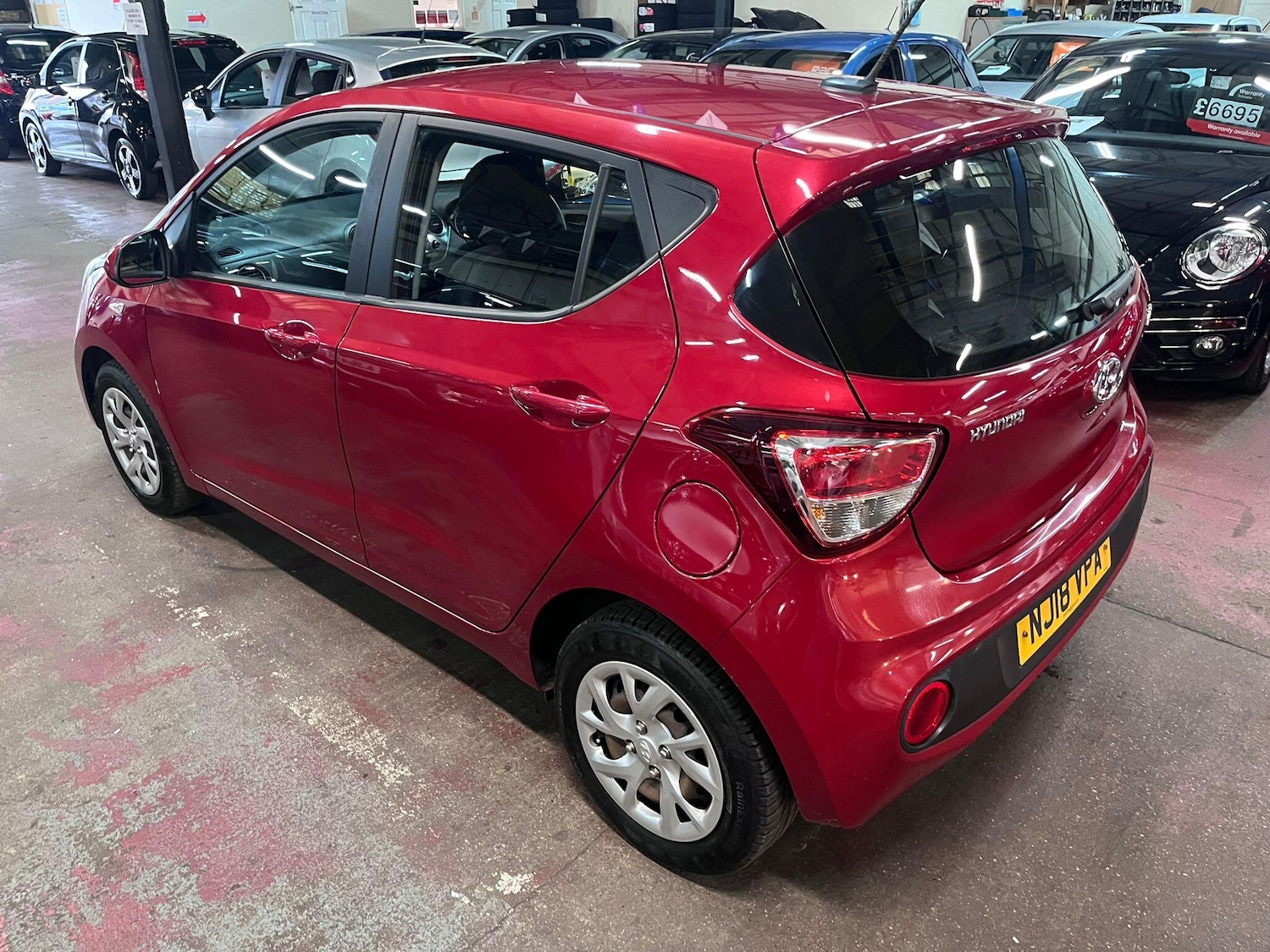 Used Hyundai i10 2018 for sale - 76094553: Photo 8