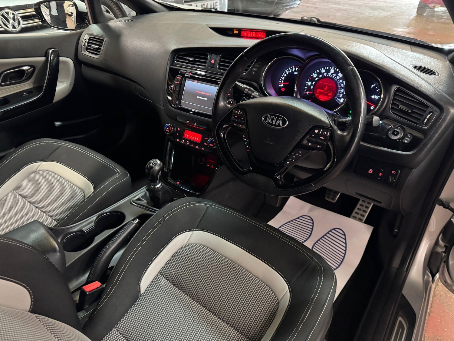 Used Kia Pro Ceed 2013 for sale - 76020811: Photo 13