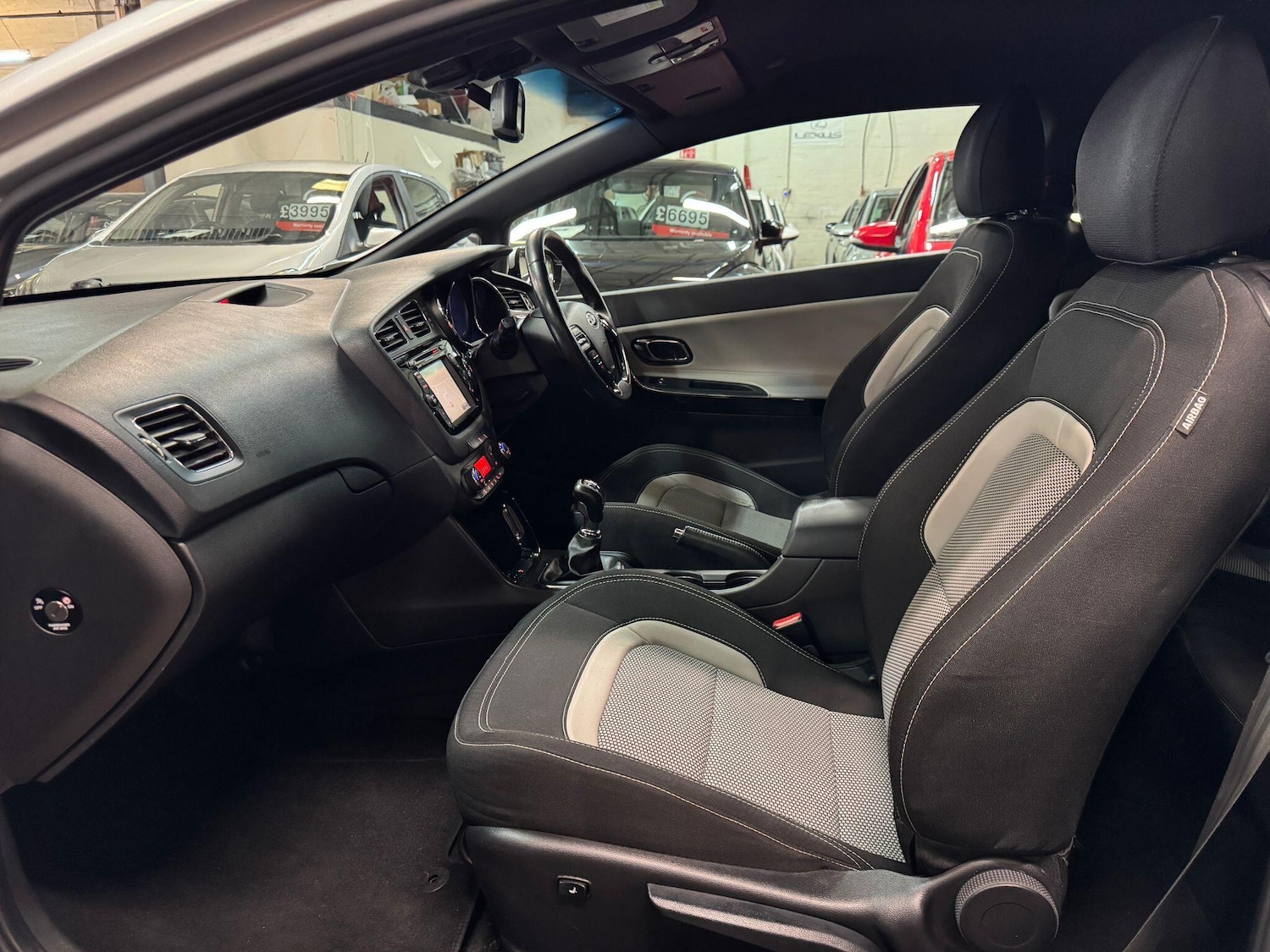 Used Kia Pro Ceed 2013 for sale - 76020811: Photo 15