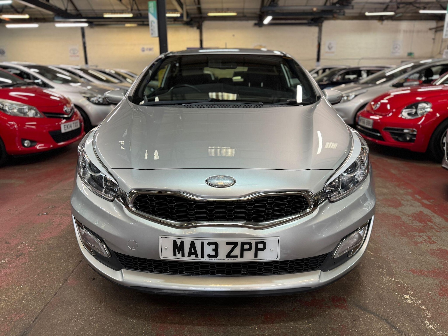 Used Kia Pro Ceed 2013 for sale - 76020811: Photo 2