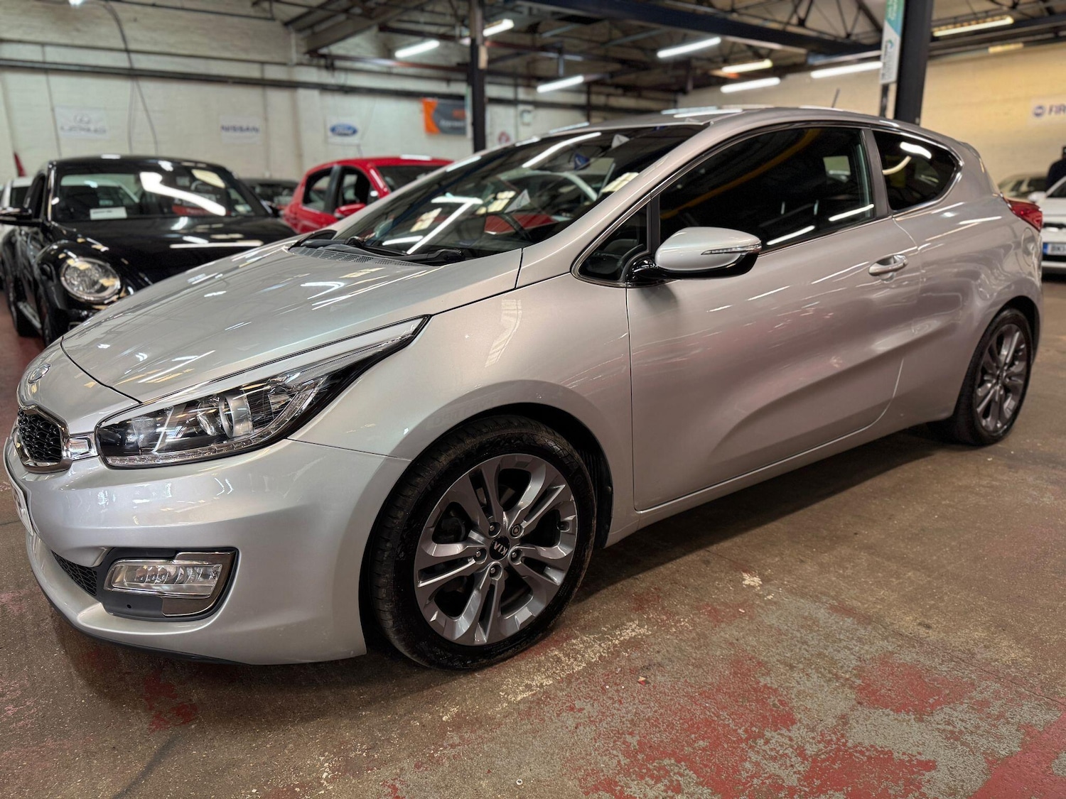 Used Kia Pro Ceed 2013 for sale - 76020811: Photo 3