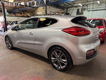 Used Kia Pro Ceed 2013 for sale - 76020811: Photo 4
