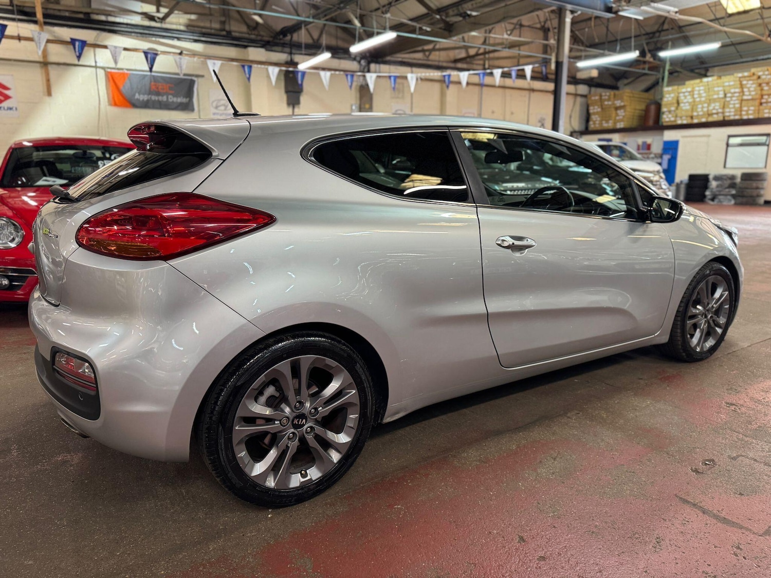 Used Kia Pro Ceed 2013 for sale - 76020811: Photo 6
