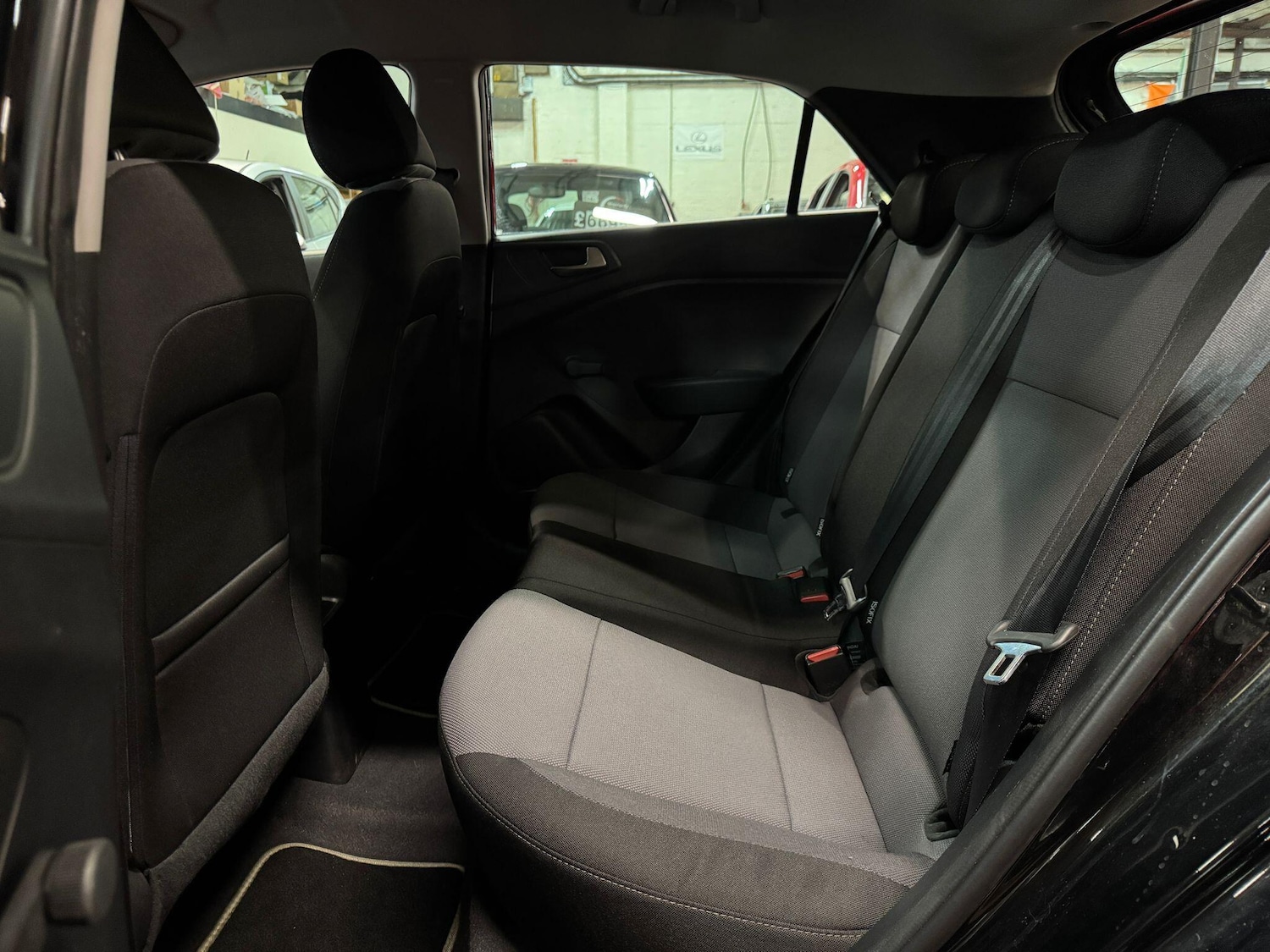 Used Hyundai i20 2017 for sale - 76138046: Photo 19