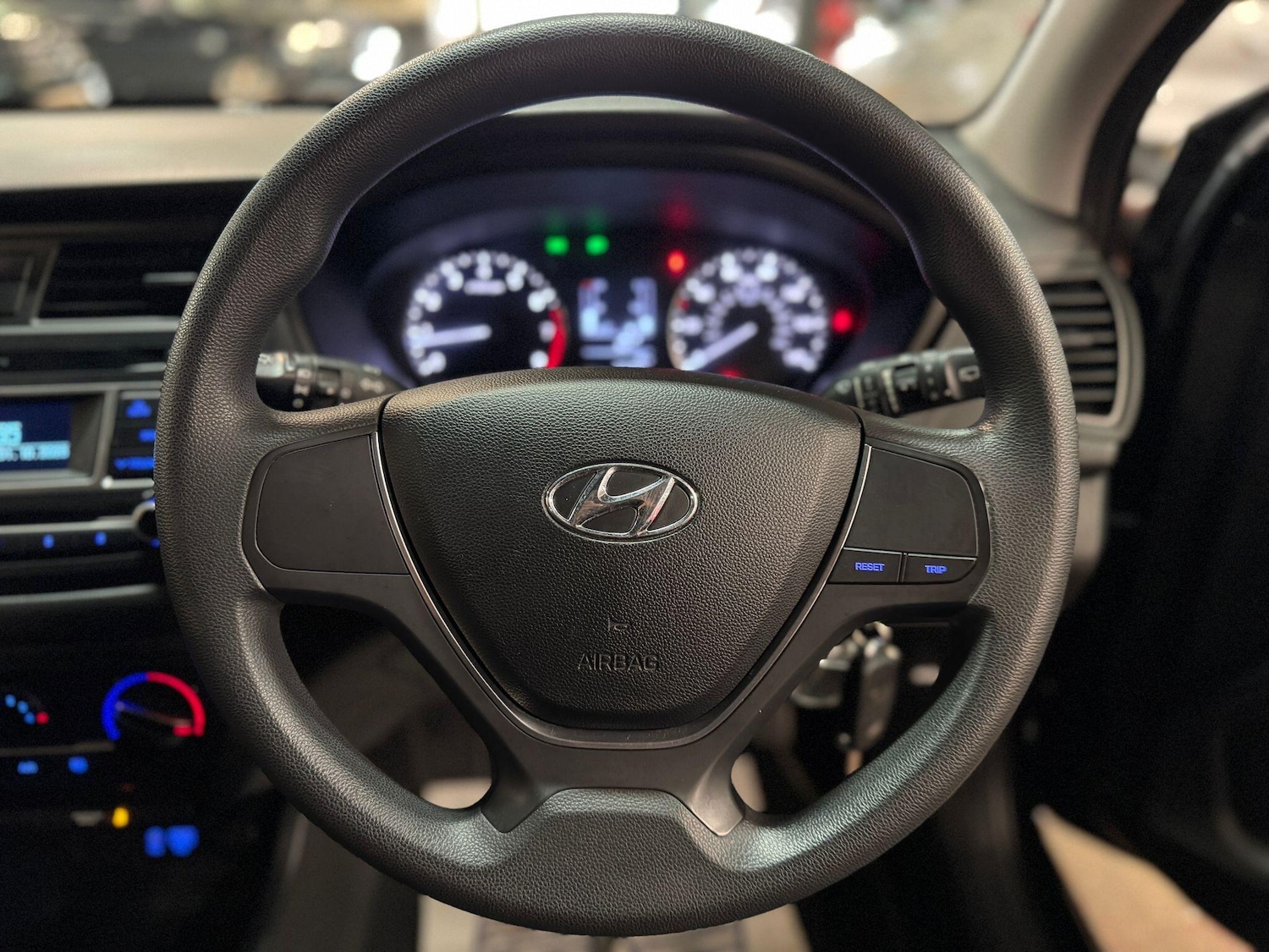 Used Hyundai i20 2017 for sale - 76138046: Photo 24