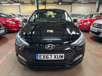 Used Hyundai i20 2017 for sale - 76138046: Photo