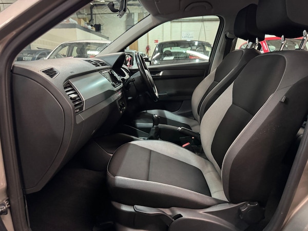 Used Skoda Fabia 2015 for sale - 76109374: Photo 14