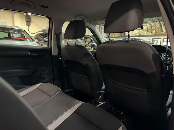Used Skoda Fabia 2015 for sale - 76109374: Photo 19