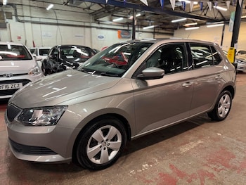 Used Skoda Fabia 2015 for sale - 76109374: Photo 3