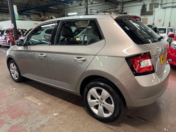 Used Skoda Fabia 2015 for sale - 76109374: Photo 4