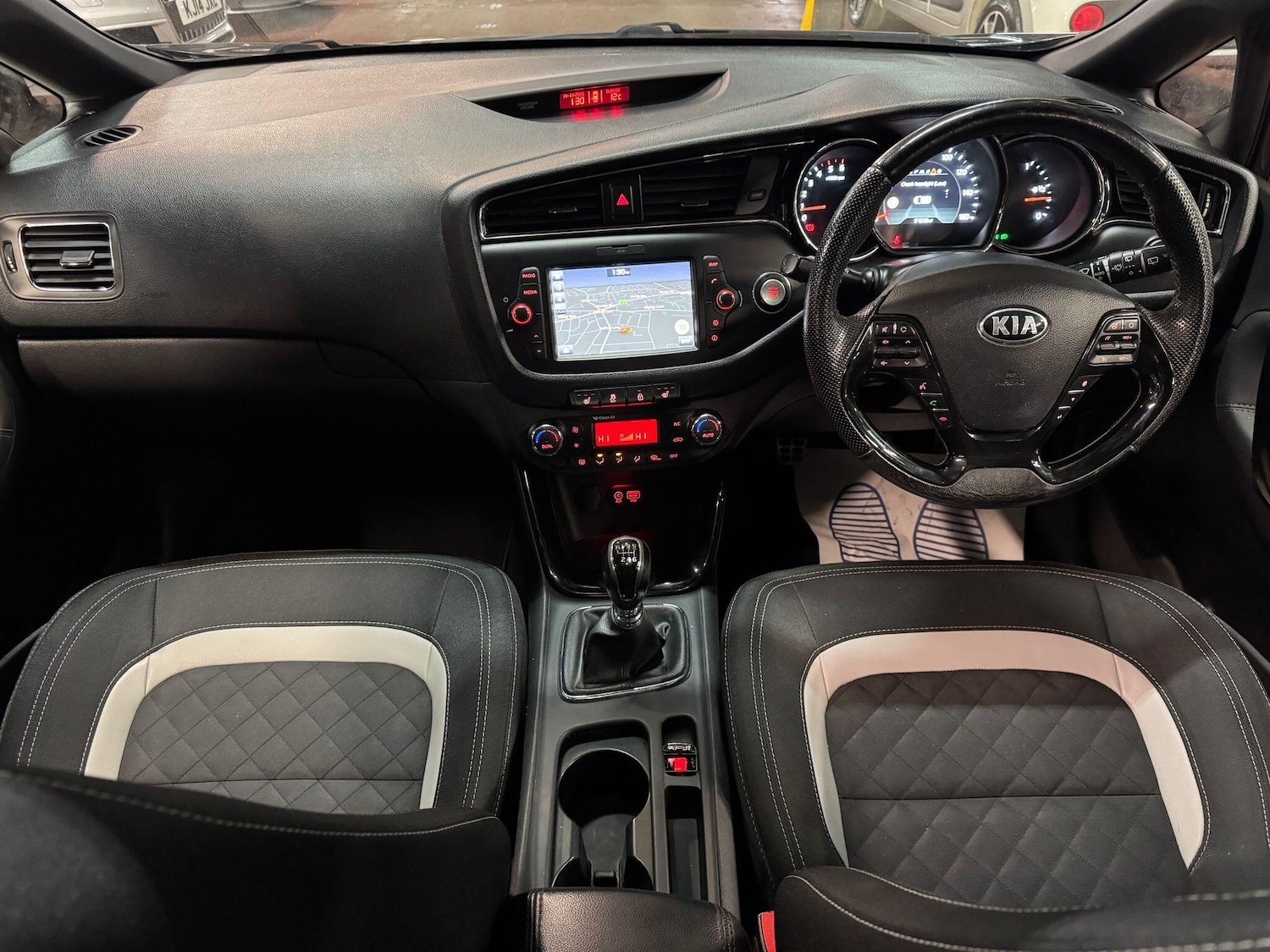 Used Kia Ceed 2017 for sale - 76549619: Photo 24