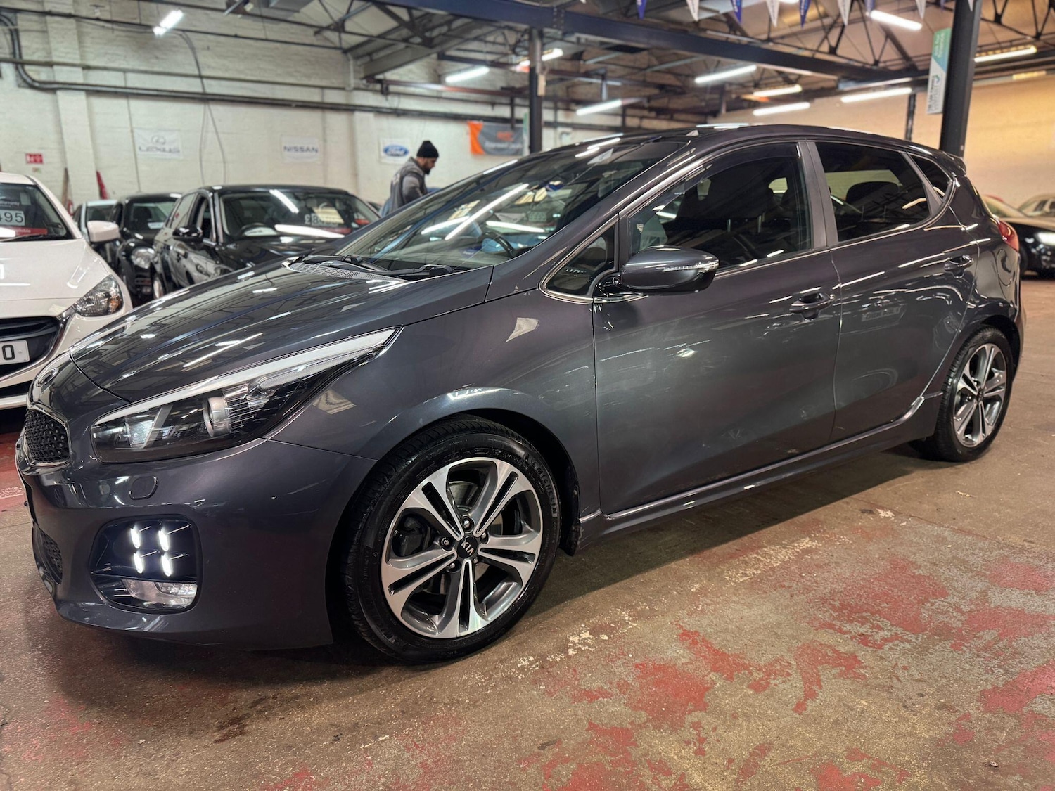 Used Kia Ceed 2017 for sale - 76549619: Photo 3