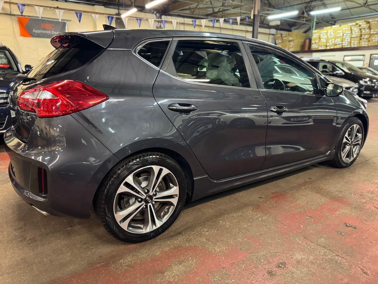 Used Kia Ceed 2017 for sale - 76549619: Photo 6