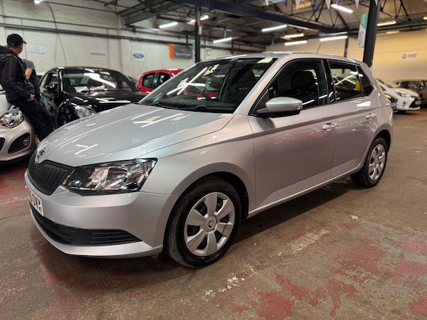 Used Skoda Fabia 2015 for sale - 76123076: Photo 3