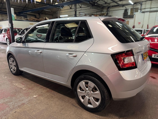 Used Skoda Fabia 2015 for sale - 76123076: Photo 4